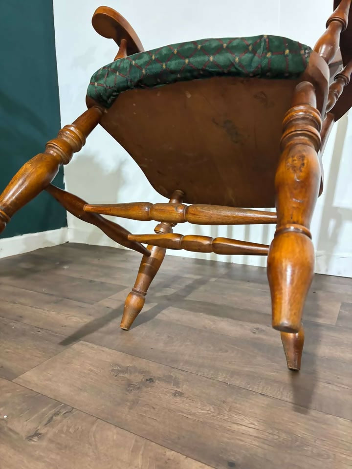 Victorian Style Farmhouse Chairn