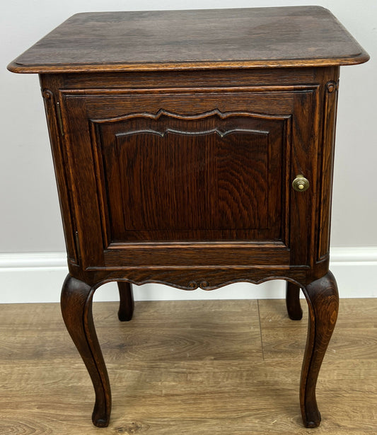 Bedside Table Vintage French Louis Style Oak Nightstand Carved Cabinet LOT 6314