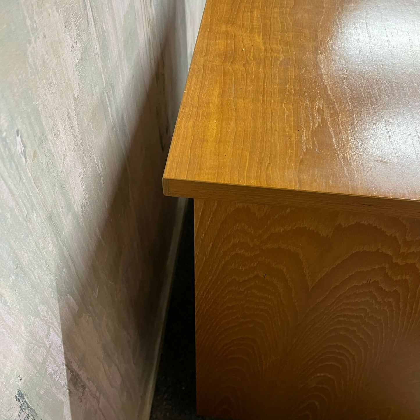 Beaver & Tapley 33 Double Cupboard With Single Drawer Floor Standing Mid Century