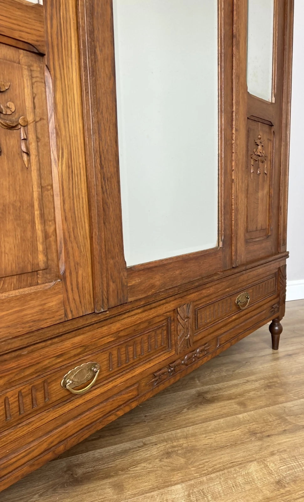 Wardrobe Antique French Oak Two Door Mirrored Carved Armoire Cabinet LOT 6097