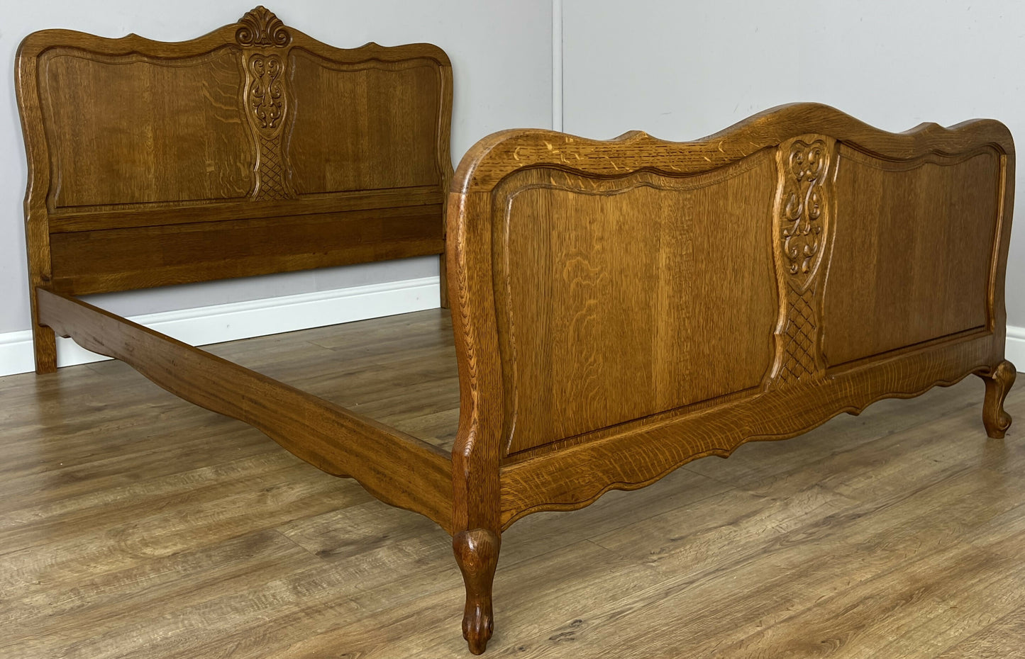 Bed Vintage French Louis XVI Oak Double Bed Frame Carved Headboard LOT 6376