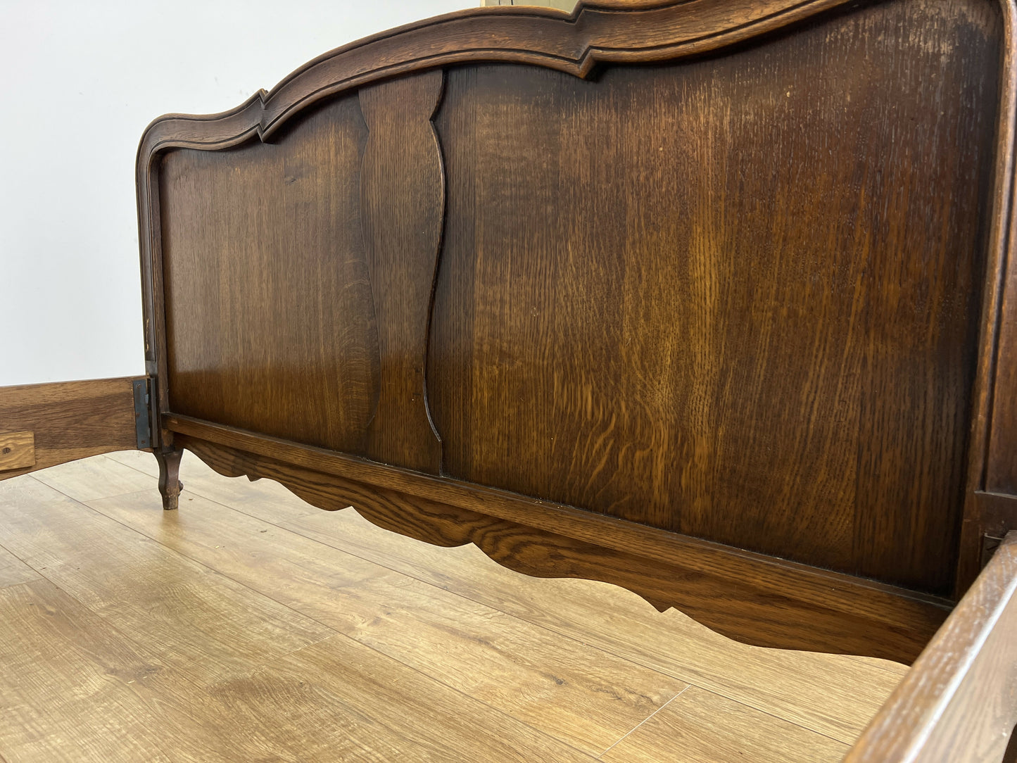 Bed Vintage French Louis XVI Oak Double Bed Frame Carved Headboard LOT 6378