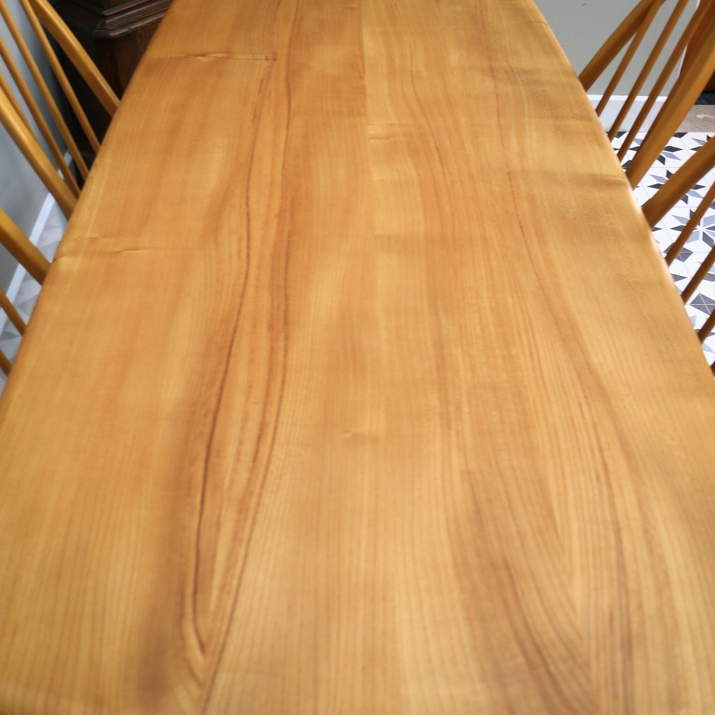 Six Ercol Quaker 365 Chairs and Ercol Plank Dinnig Table in Elm and Beech