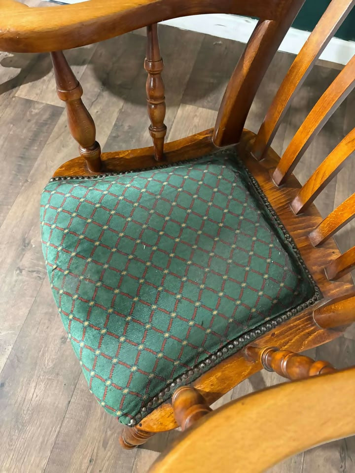 Victorian Style Farmhouse Chaircvc