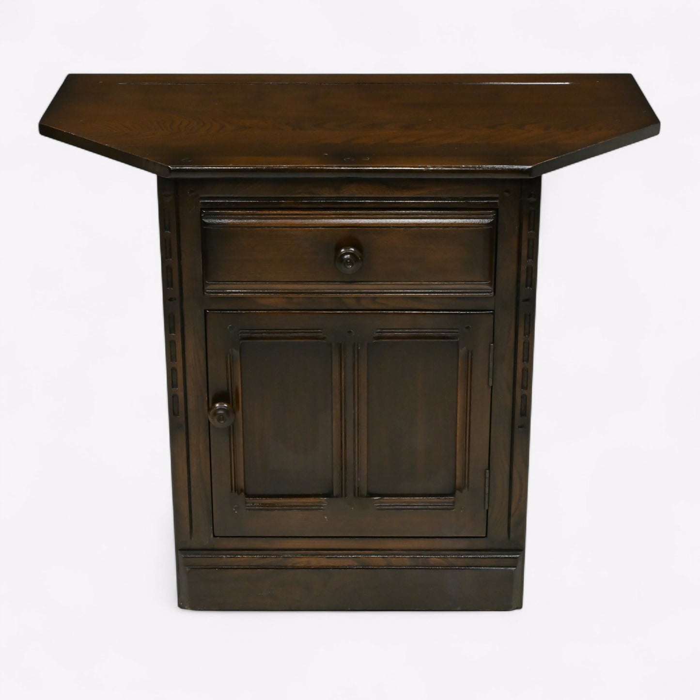 Ercol Corner Base Unit/Cupboard Model Number 590 Dark Finish FREE UK Delivery. SBR10408/0105E