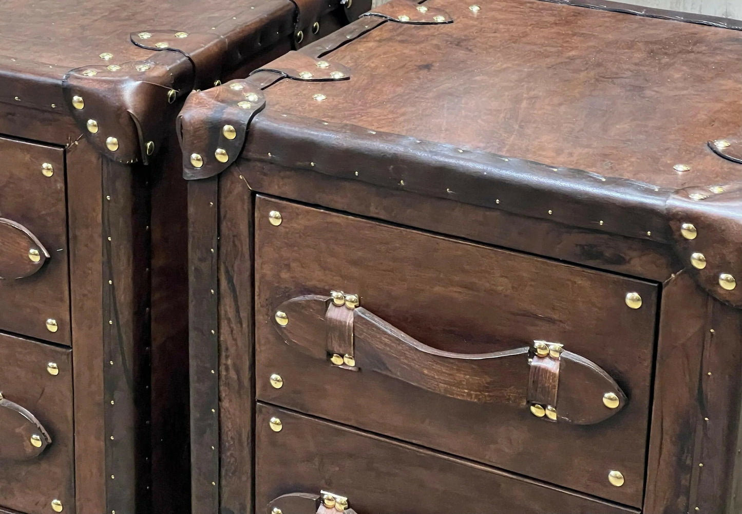 Vintage Handcrafted English Oak Leather Nightstands – Luxury Bedside Tables (Set of 2)
