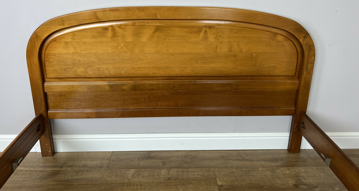 Bed Vintage French Style King Size Bed Frame Carved Headboard LOT 6395