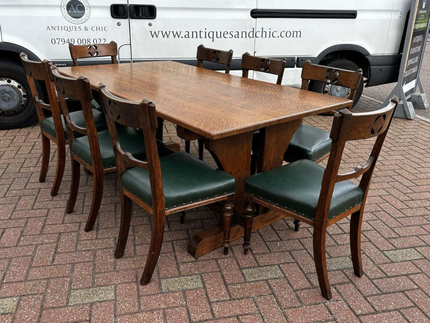 Large Arts & Crafts Light Oak Dining Table & 8 Chairs. Superb Quality.