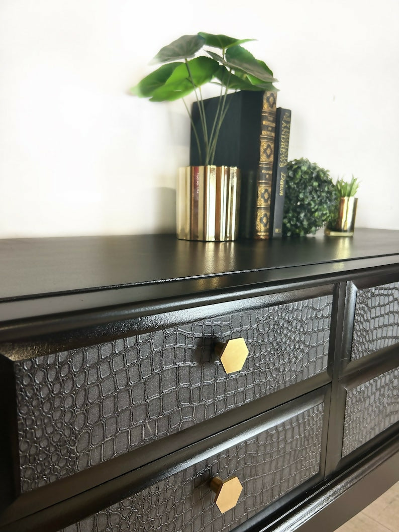 Sleek Stag Black Sideboard console table/dressing table/ TV media