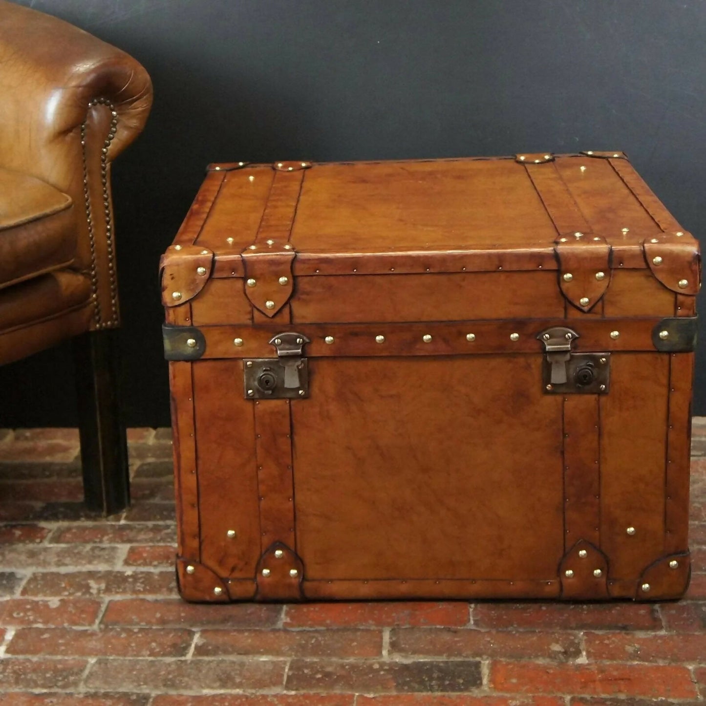 Bridle Leather Coffee Table Storage Trunk - Luxury Handmade English - Hand Pinned - Storage