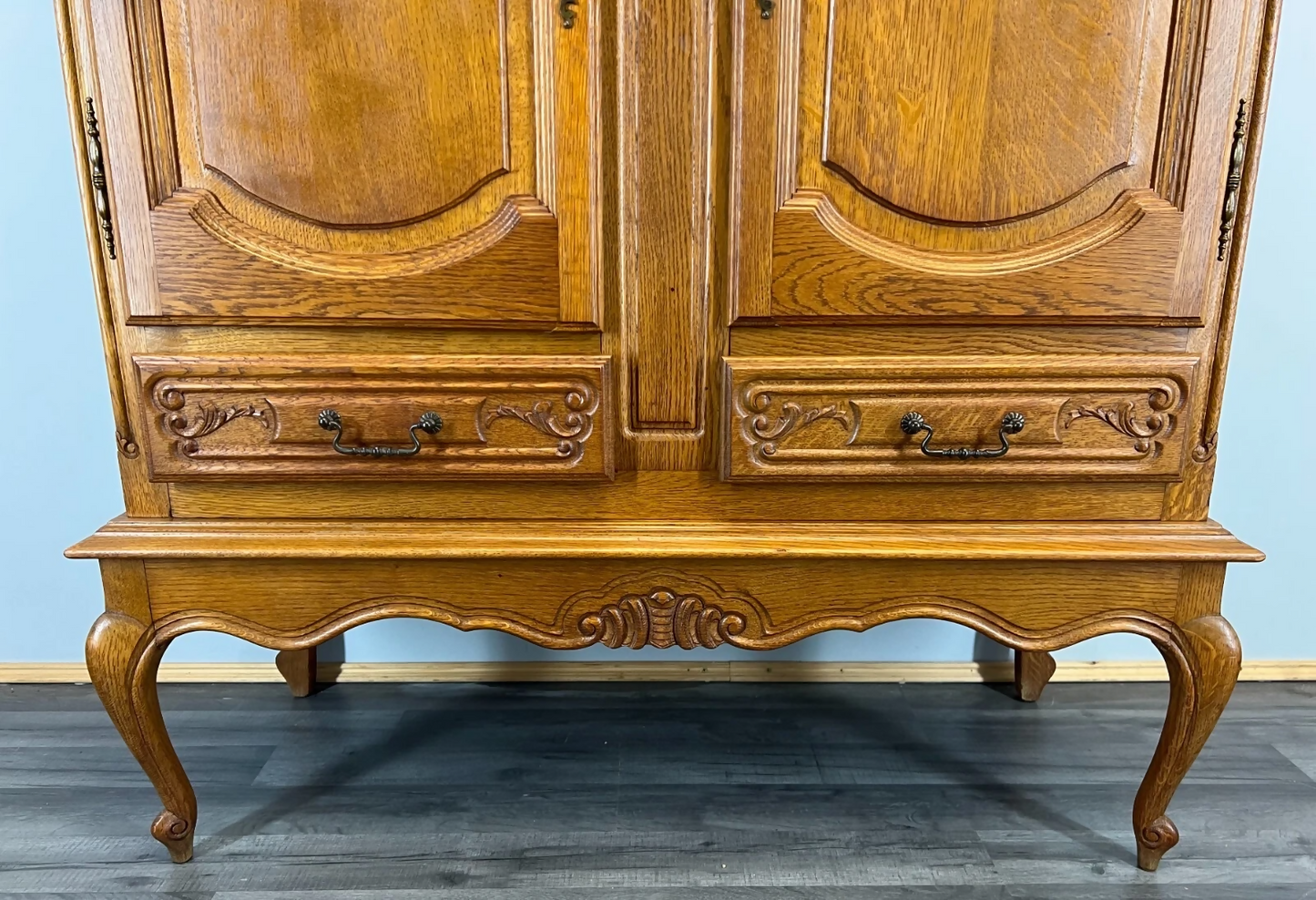 Cabinet Vintage French Louis XIV Style Carved Sideboard 2 Door Cupboard LOT 3552