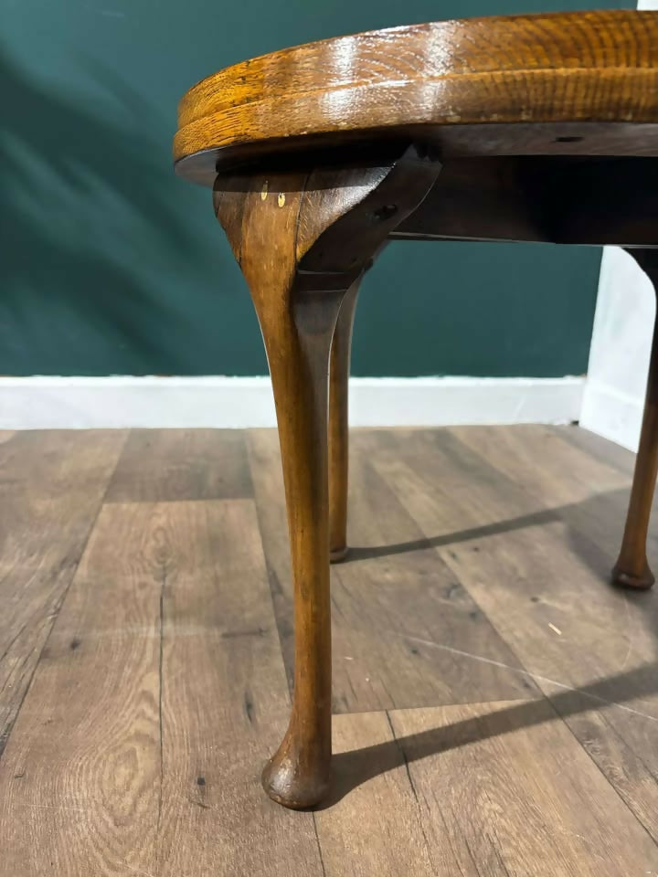 Vintage Oak Circular Side Table On Cabriole Supports4