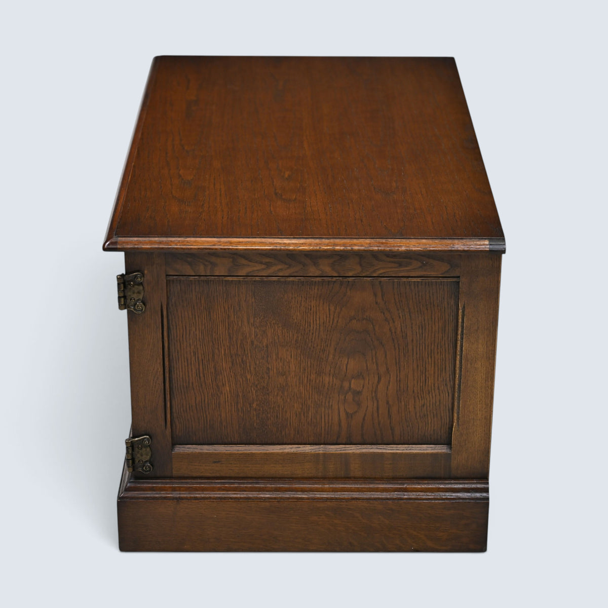 Old Charm TV/Video Cabinet Light Oak Finish Model 2173 FREE UK Delivery*
