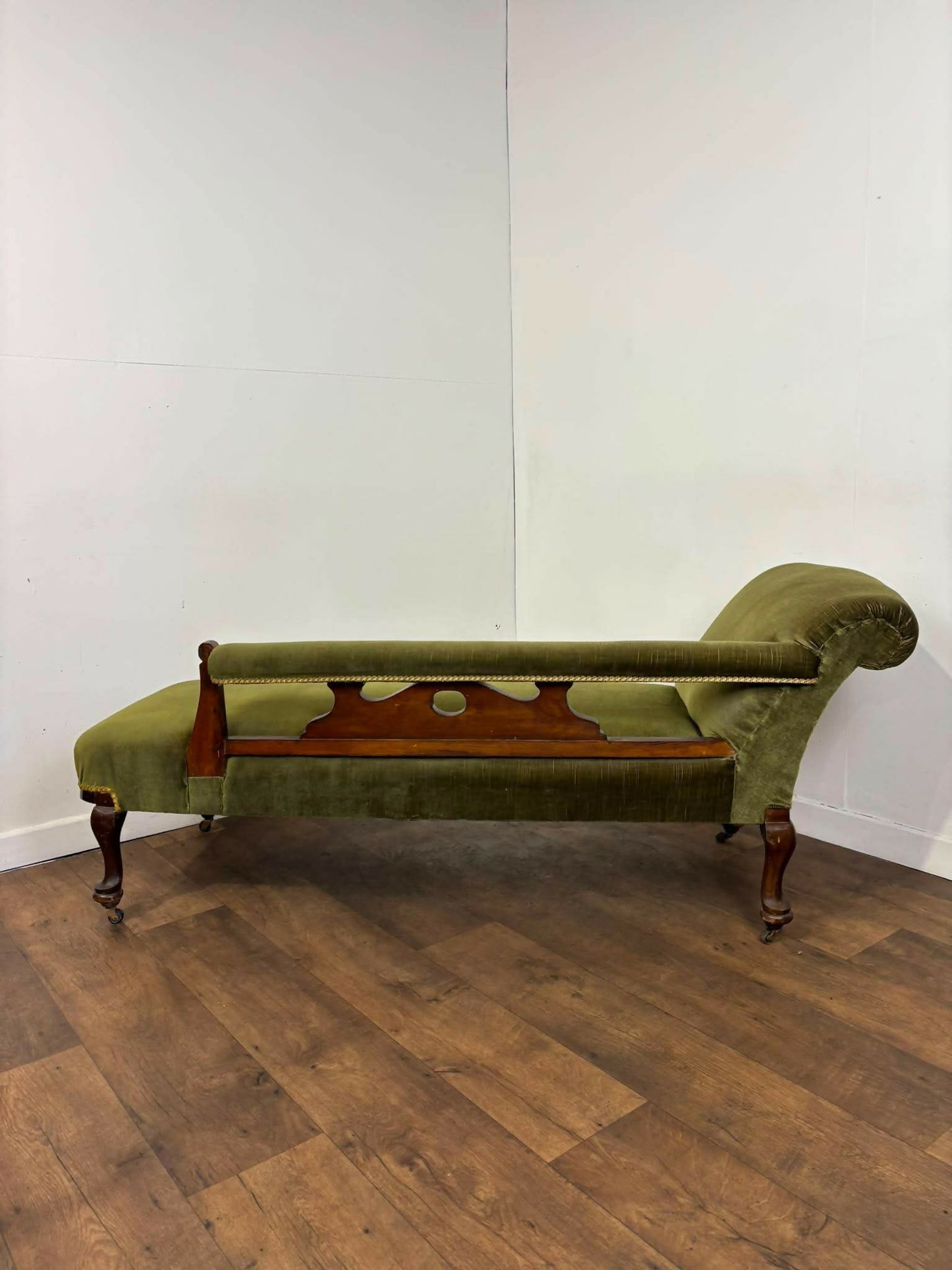 Victorian Mahogany Chaise Longue