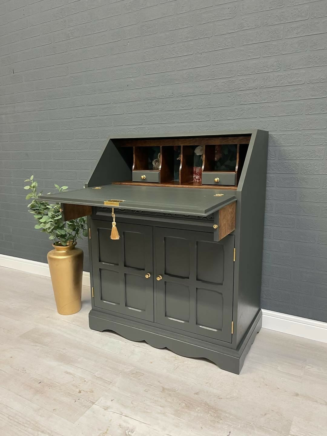 Stunning Solid Oak Bureau / Desk Home Office