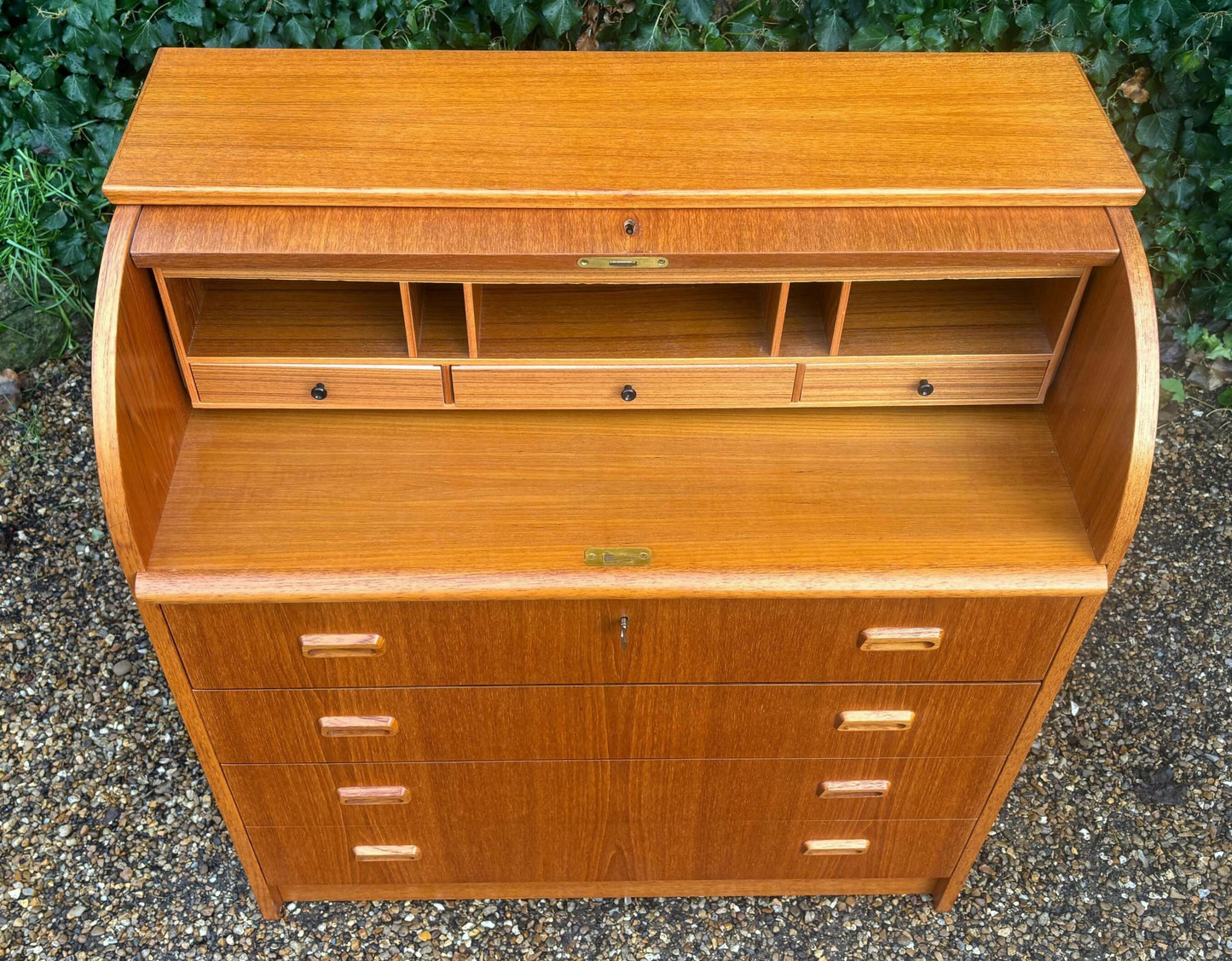 Mid Century Cylinder Top Bureau In Teak