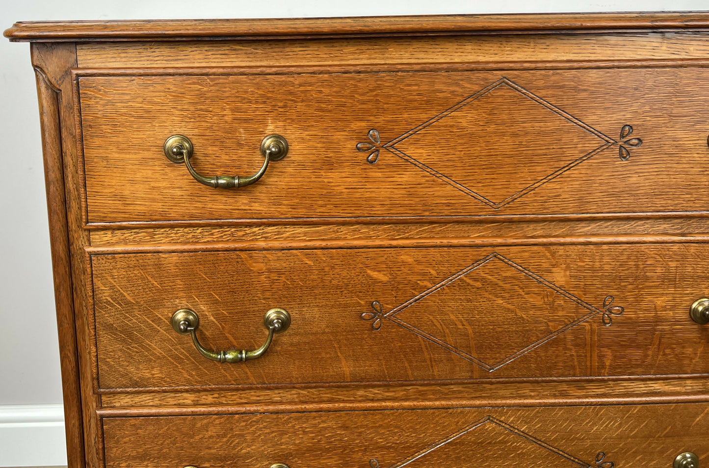 Chest of Drawers Vintage French Louis Oak 3 Drawers Carved Cabinet LOT 6261