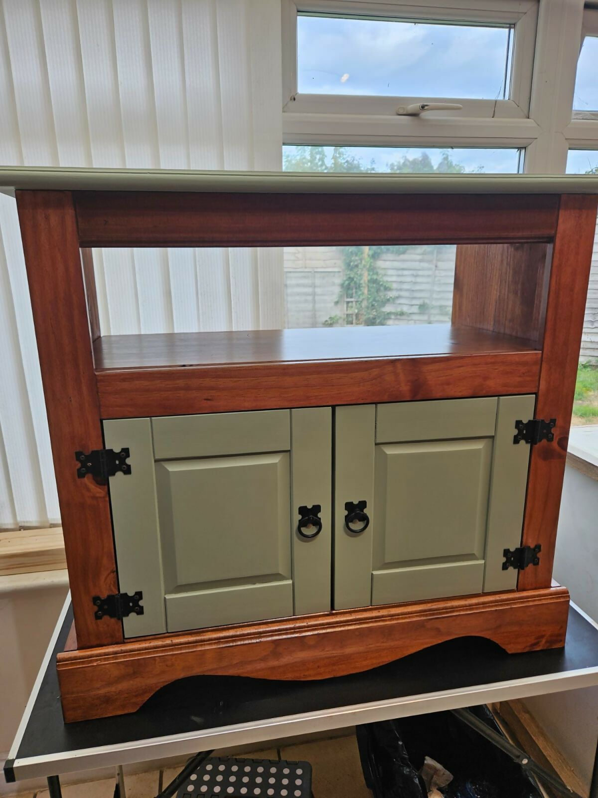 Good earth & cedar cabinet