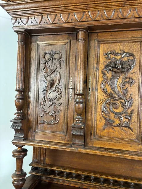 19th Century French Renaissance Style Carved Oak Buffet Sideboard / Cabinet