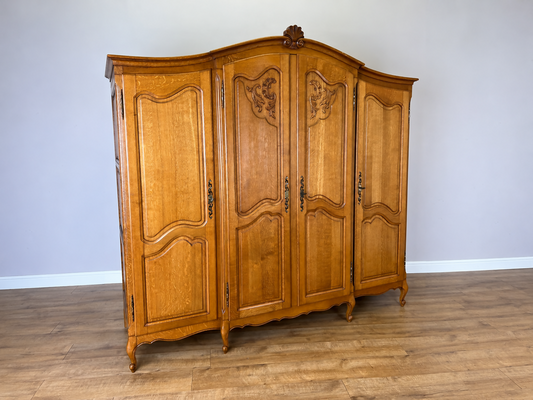 Wardrobe Vintage French Louis XVI Style Oak Four Door Carved Armoire LOT 6497