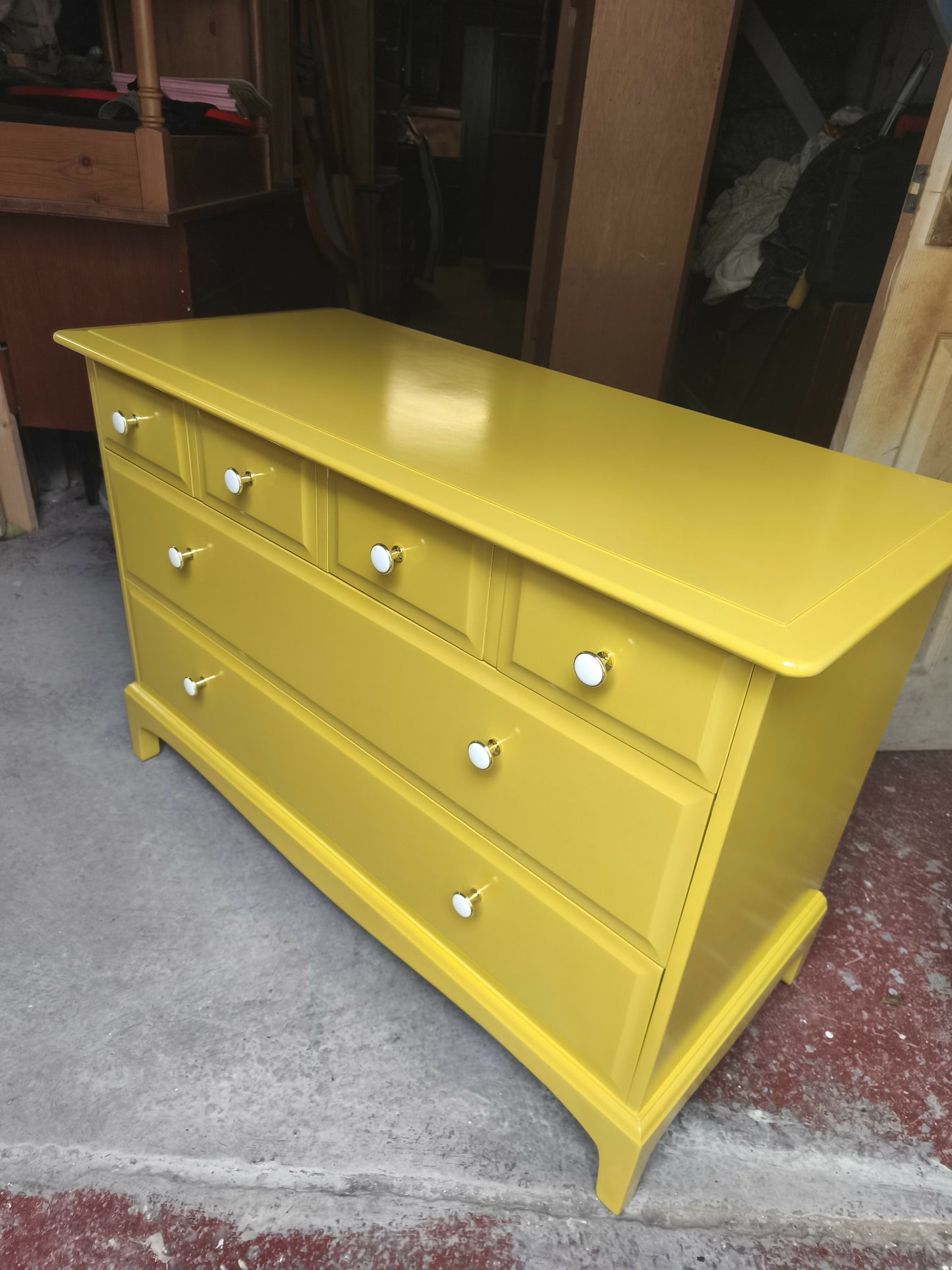 Professionally Sprayed Stag Minstrel Captain’s Chest Yellow