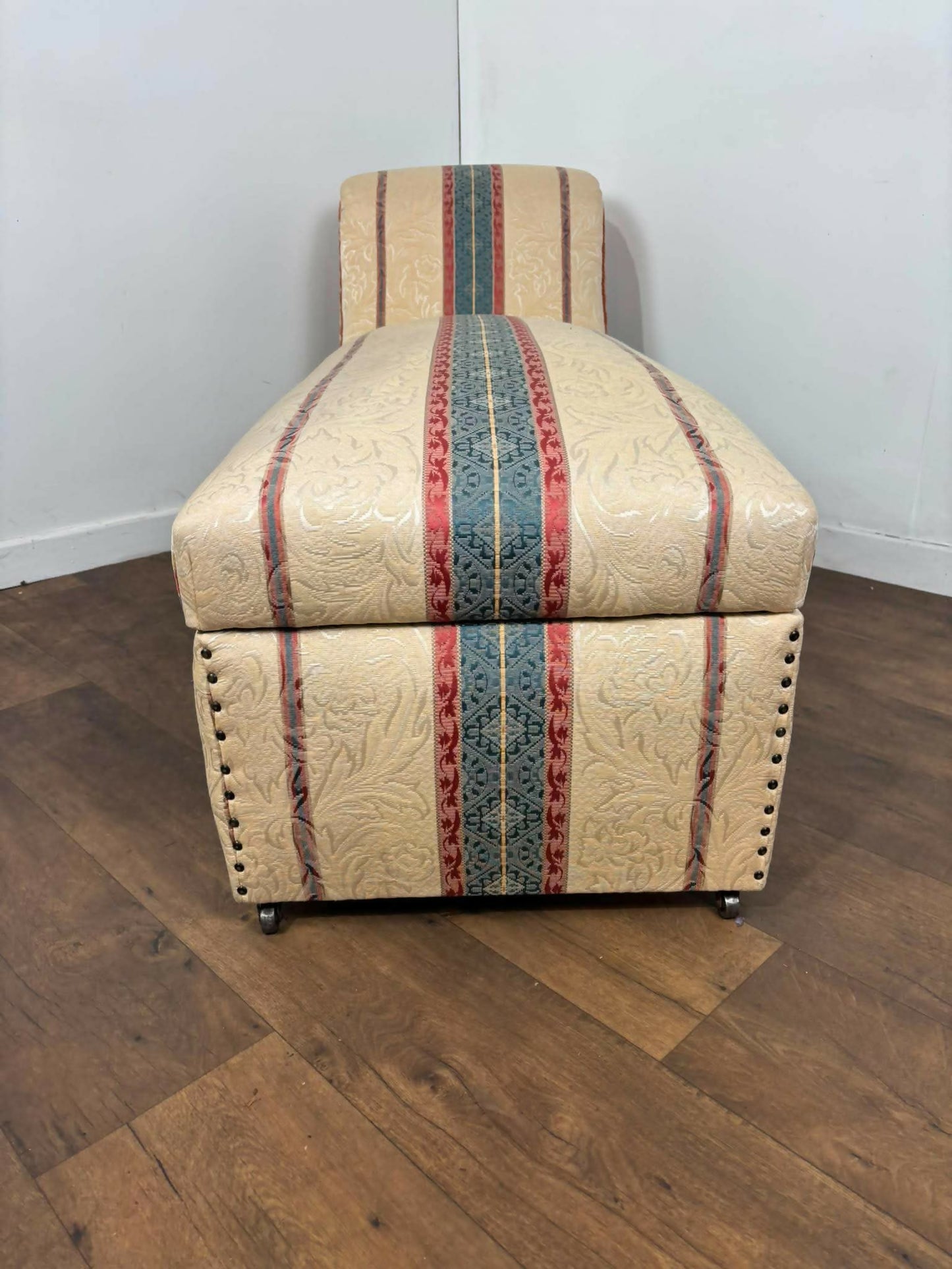 Vintage Striped Day Bed with Ottoman Storage