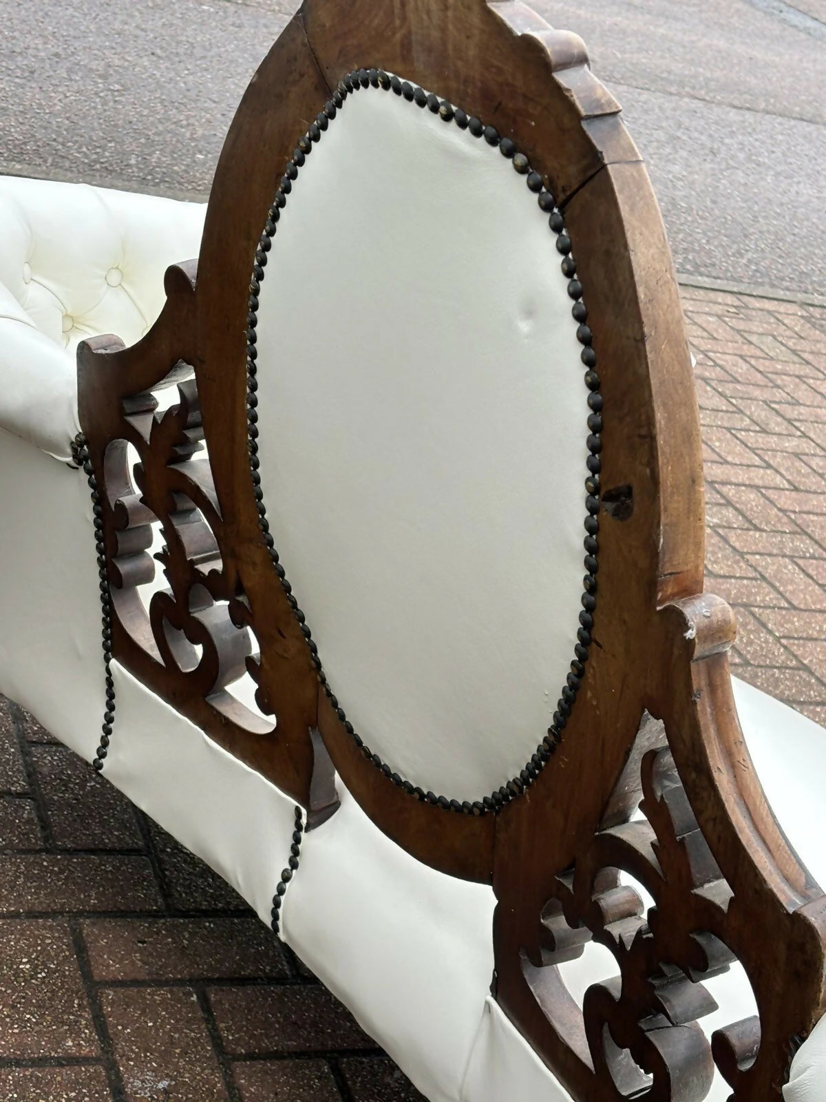 Victorian Sofa In White Leather, Walnut Show Frame, Cabriole Legs.