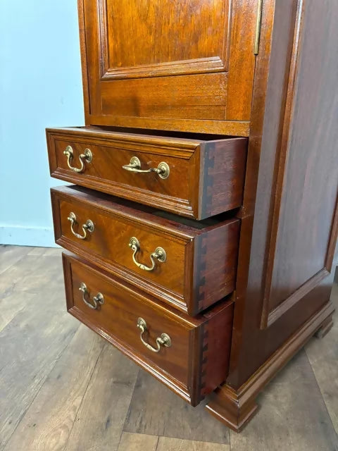 Reproduction Mahogany Side Cabinet / Hi-Fi