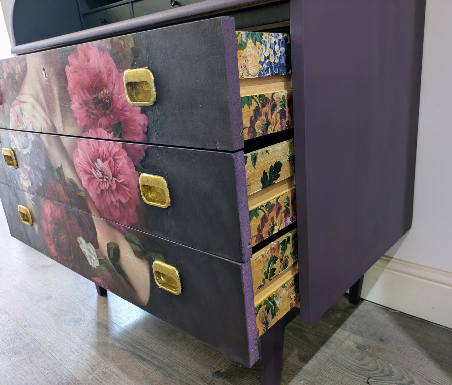 Hand‑Painted Egon Ostergaard Roll‑Top Bureau – Floral Portrait Art Furniture