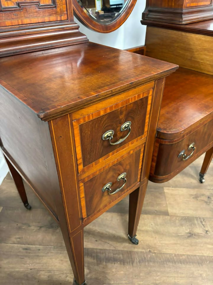 Edwardian Inlaid Mahogany Dressing table