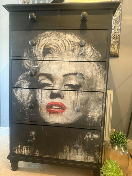 Marilyn Monroe Statement Chest of Drawers