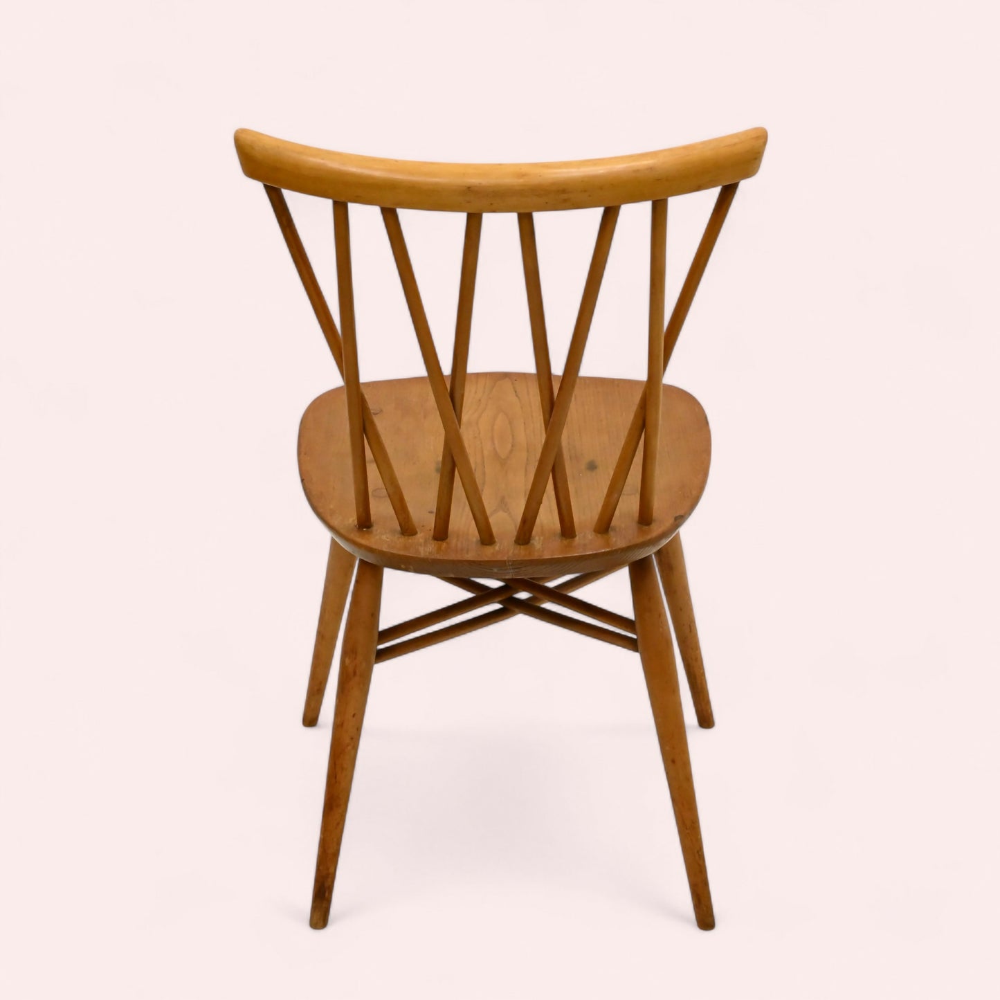 4 Ercol Windsor Candlestick Spindle Back Dining Chairs Model 376 FREE Delivery*. SBR10422/0605E