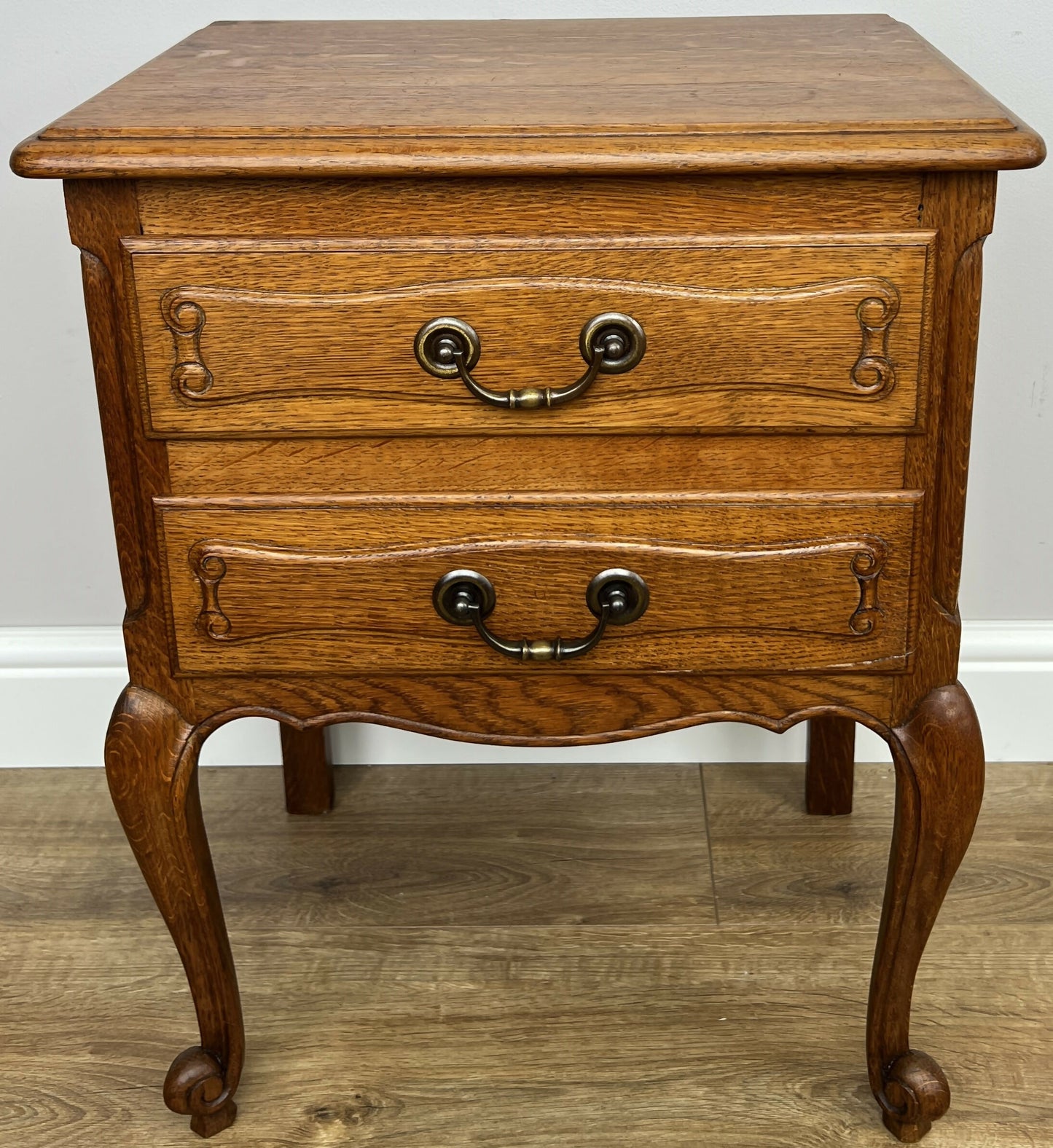 Bedside Table Vintage French Louis Style Oak Nightstand Carved Cabinet LOT 6301