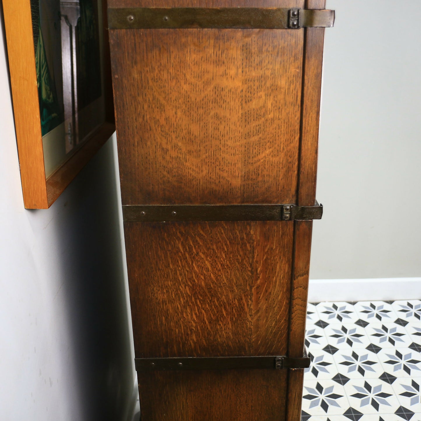 Globe Wernicke Barristers Bookcase in Oak with Diamond Leaded Panes