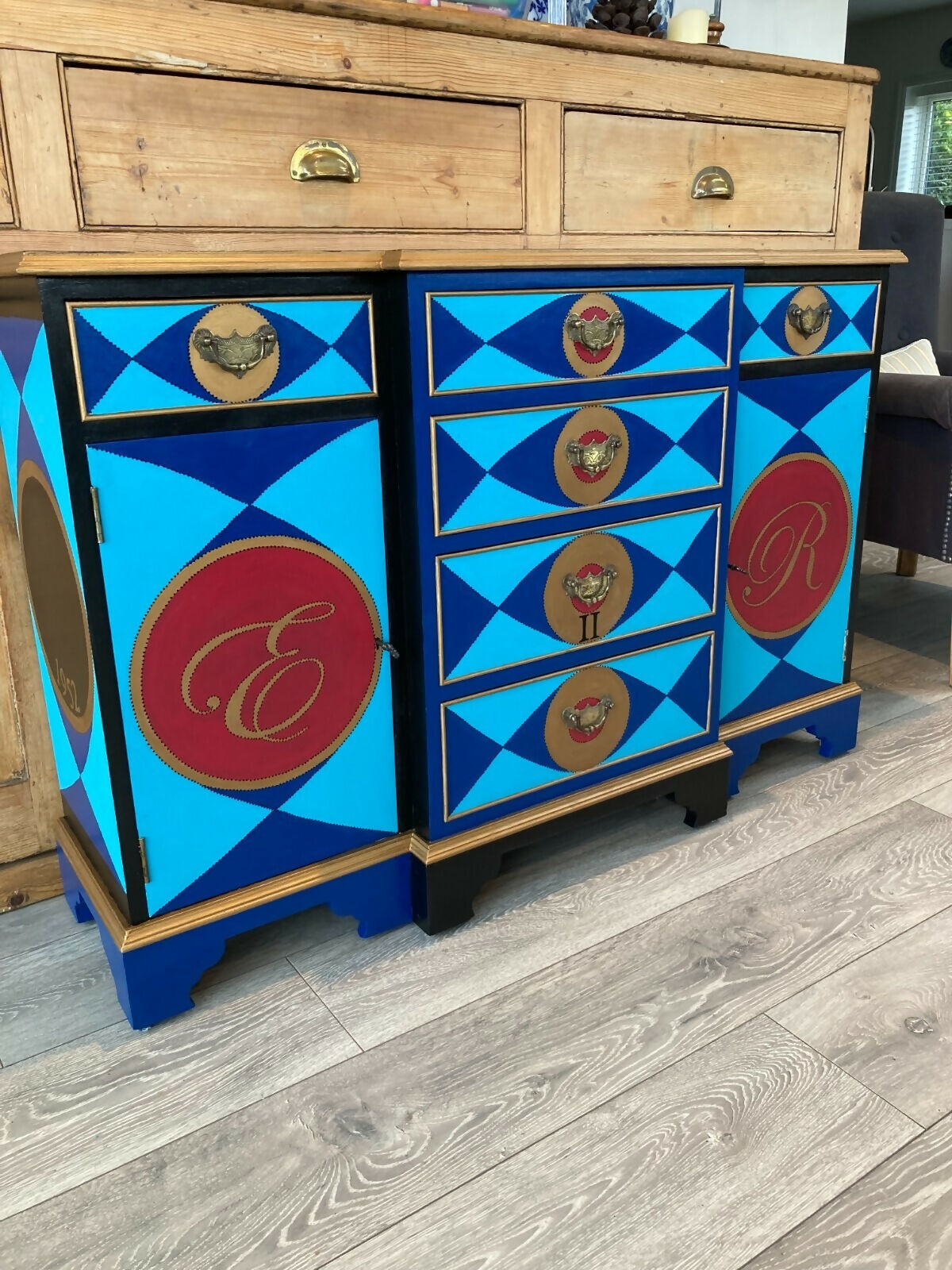 vpl3bEIuTq