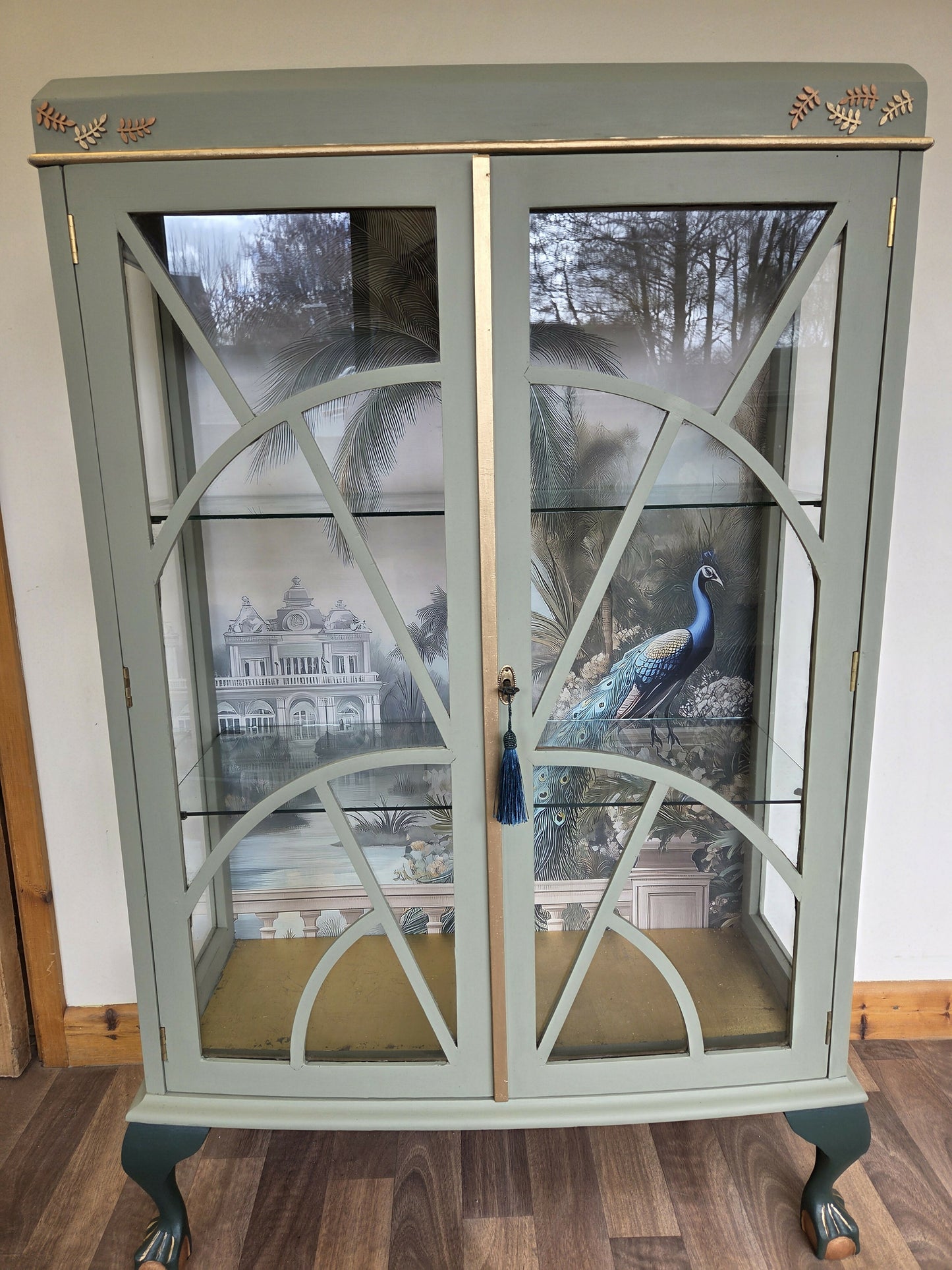 Claw and Ball Foot Cocktail/Drinks Cabinet