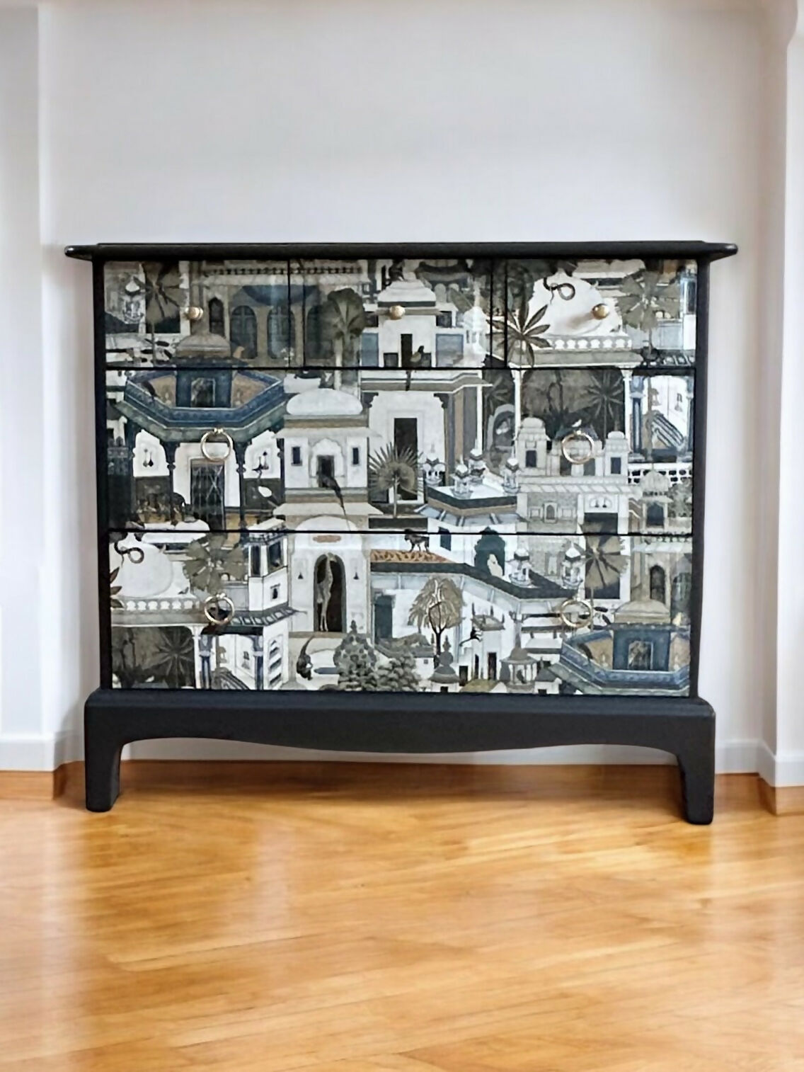 Chest of Drawers. Mid Century Modern. Stag Minstrel. Handpainted and decoupaged.