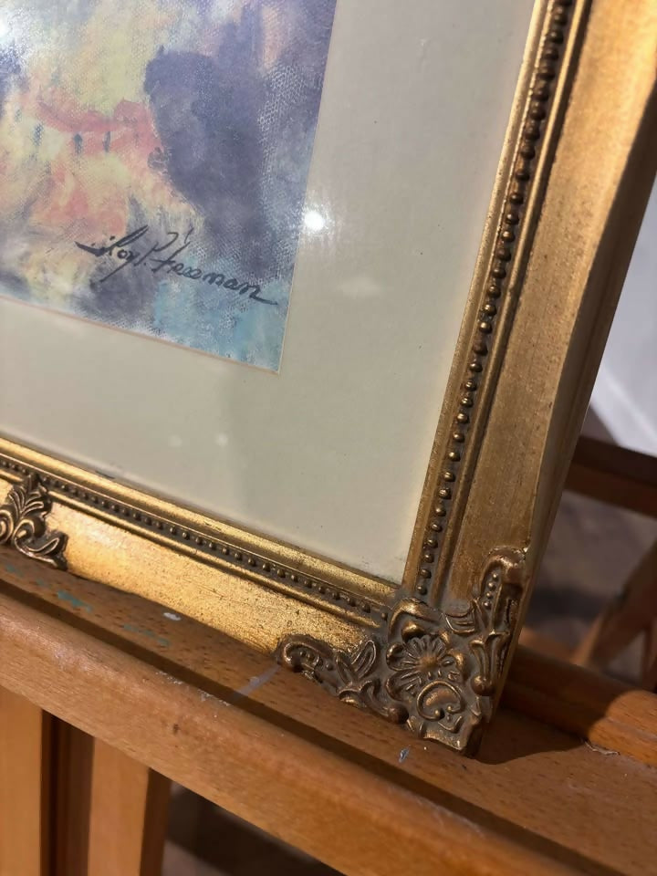 Original oil painting of woman in gilt frame by artist ‘Roy Freeman’.99