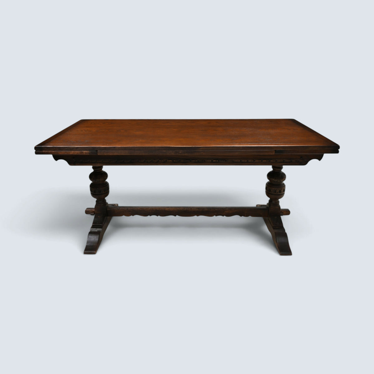 Old Charm Soverign Extending Dining Table Tudor Brown Seats 10 FREE UK Delivery*