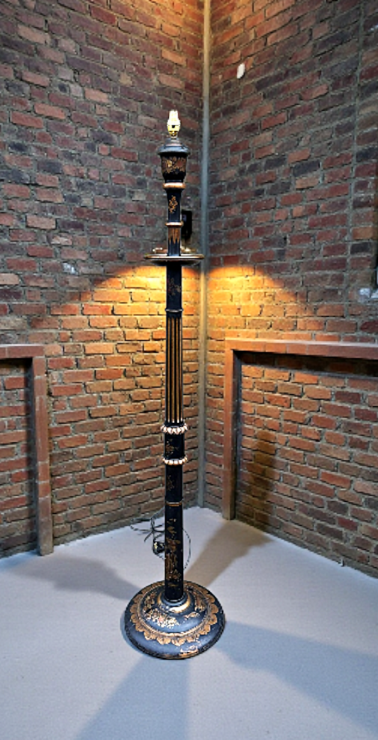 Lacquered Chinoiserie Standard Lamp