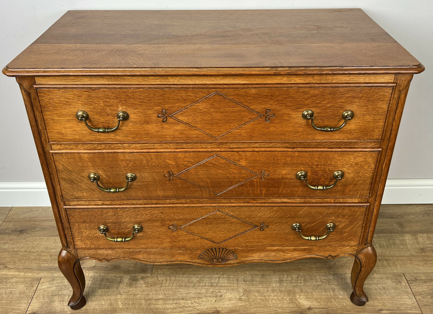 Chest of Drawers Vintage French Louis Oak 3 Drawers Carved Cabinet LOT 6261