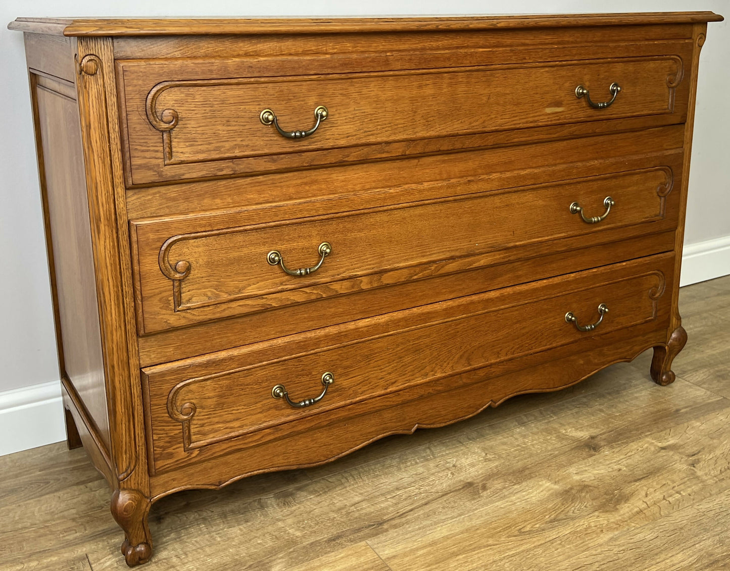 Chest of Drawers Vintage French Louis Oak 3 Drawers Carved Cabinet LOT 6265