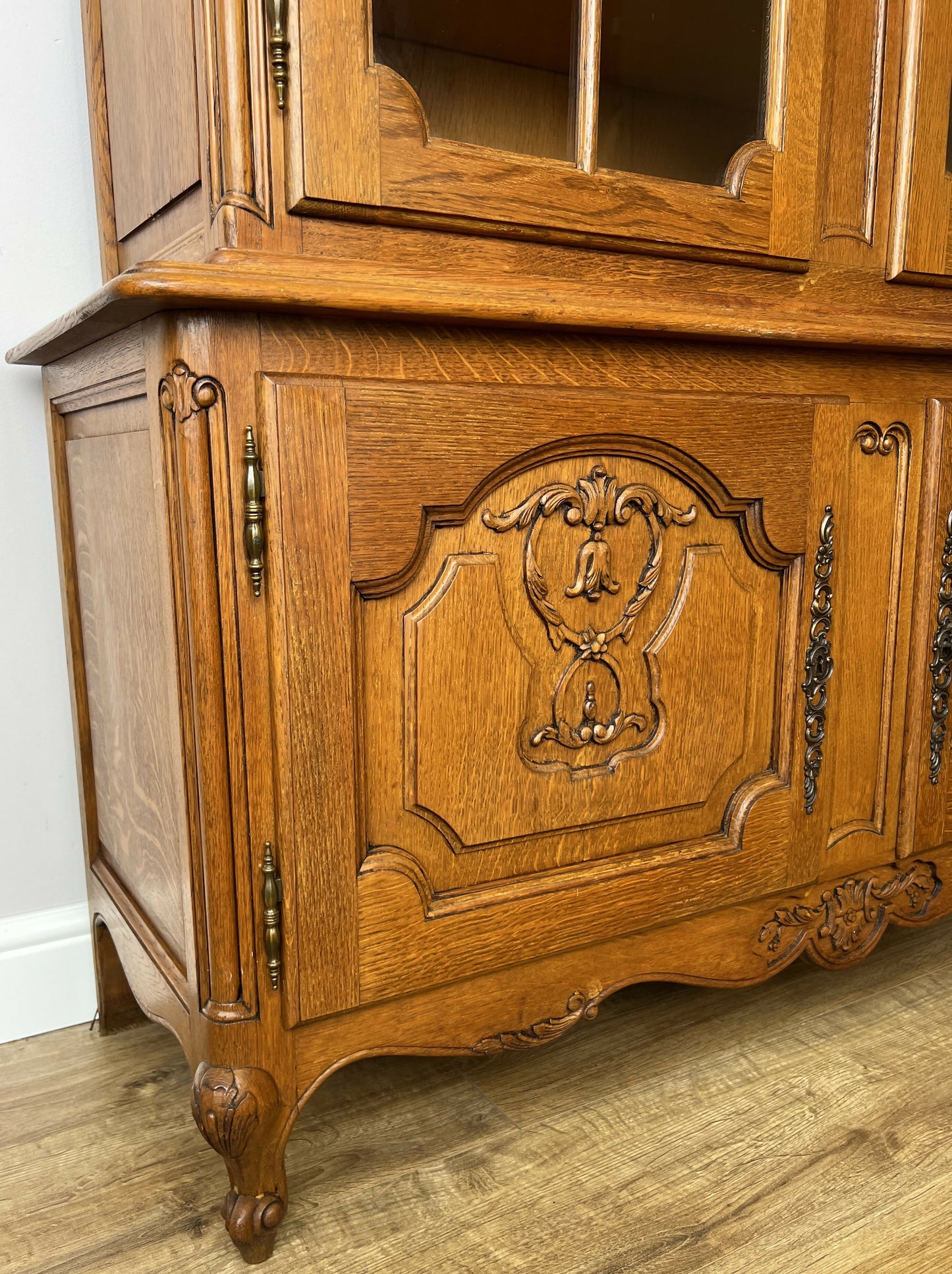 Bookcase Vintage French Louis XVI Oak Display Cabinet Carved Sideboard LOT 6283