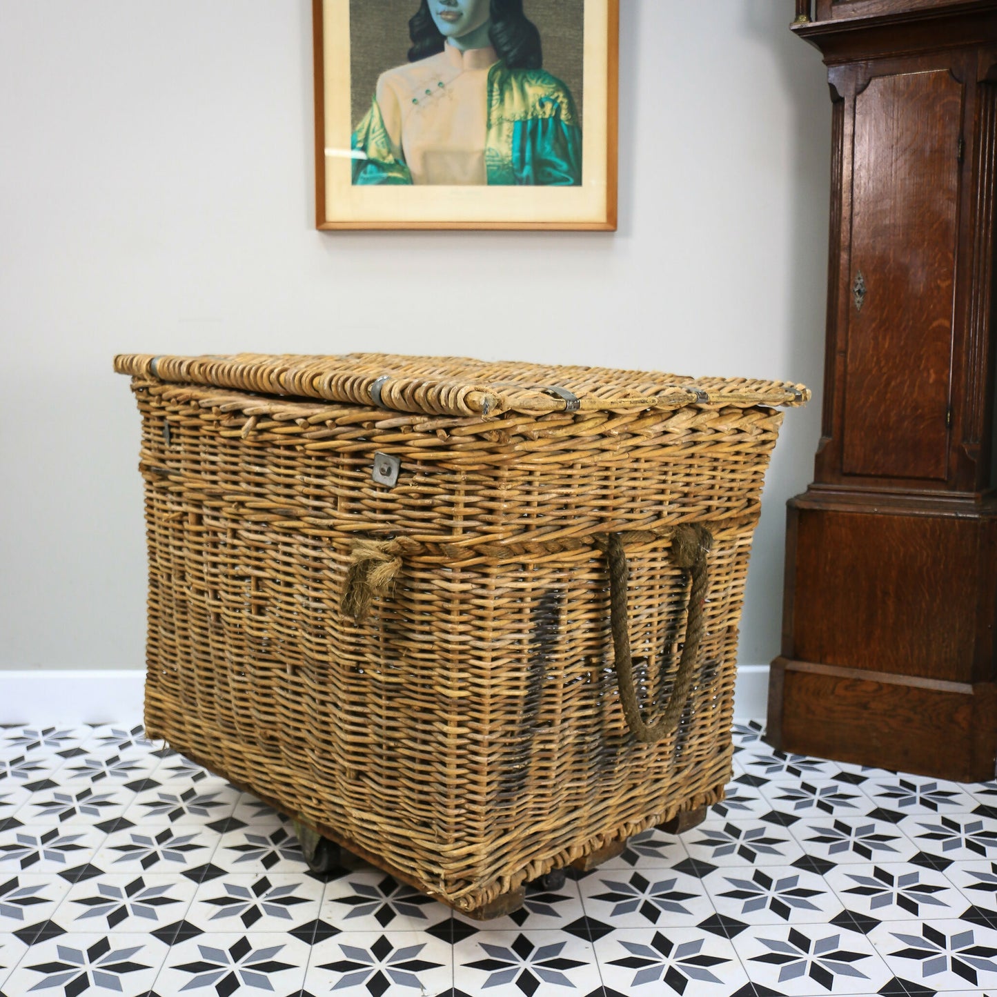 Arthur Craven Mill Basket in Wicker with Rope Handles and Lid