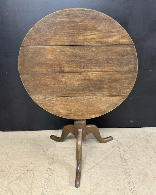 Georgian Oak Tilt Top Table
