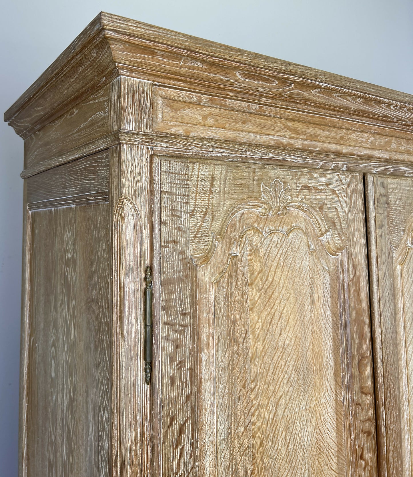 Wardrobe Vintage French Louis Shabby Chic Oak Four Door Carved Armoire LOT 6456