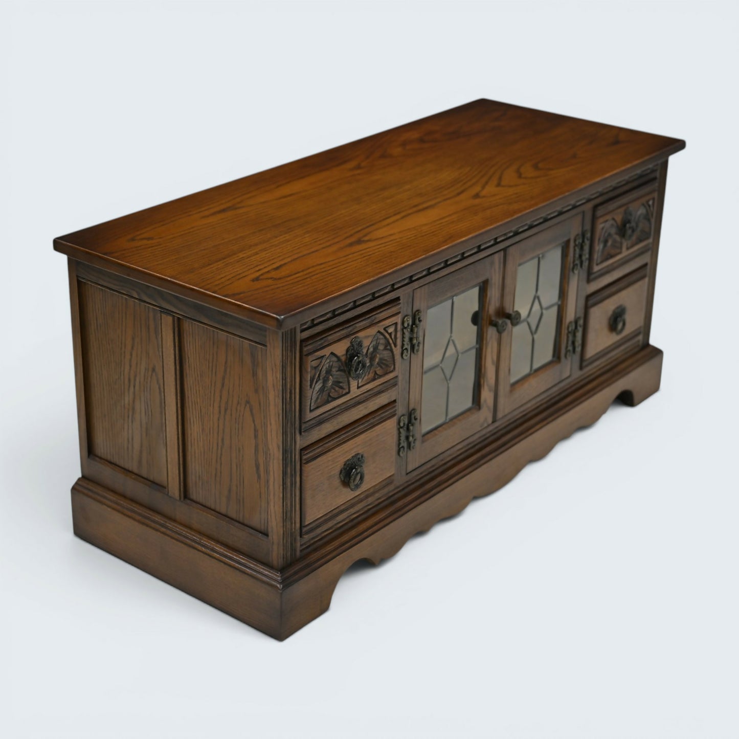 Old Charm Entertainment Cabinet TV Stand Model 2346 Light Oak FREE UK Delivery