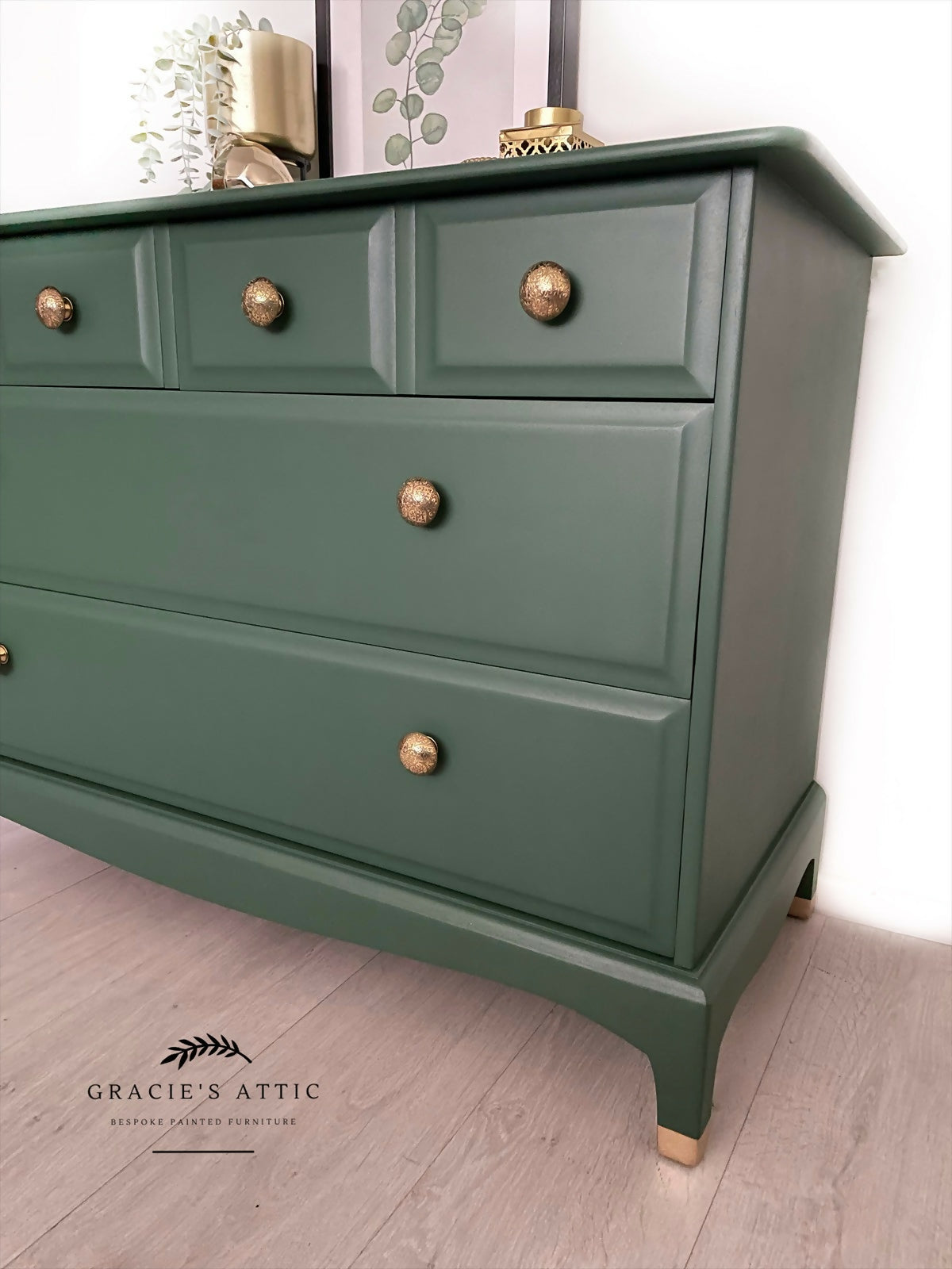 Stag Minstrel Chest of Drawers