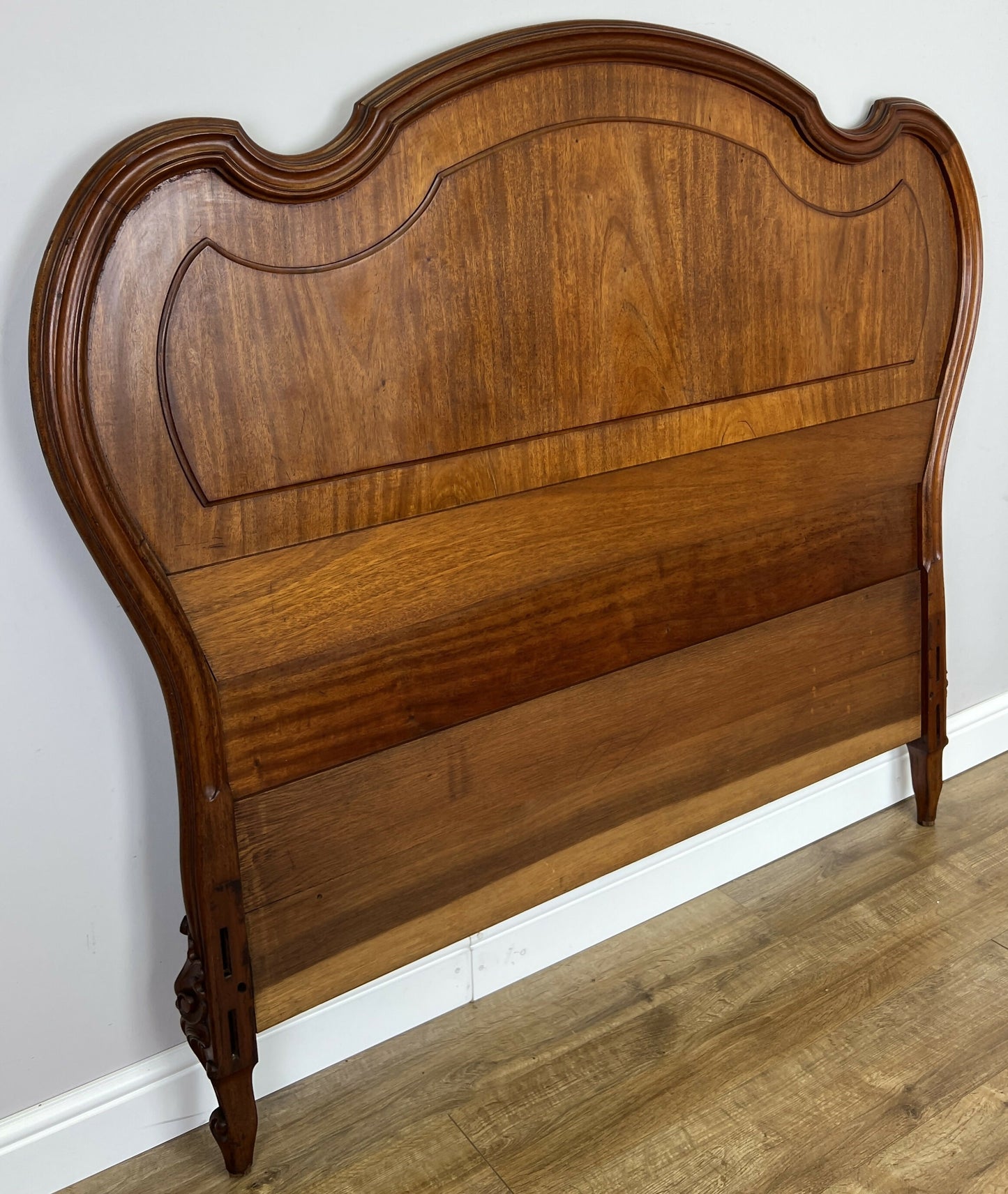 Headboard Antique French Style Walnut Double Bed Carved Headboard LOT 6452