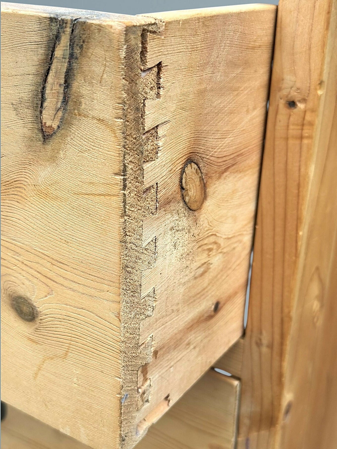 Pine Press / Pine Cupboard In The Georgian Style